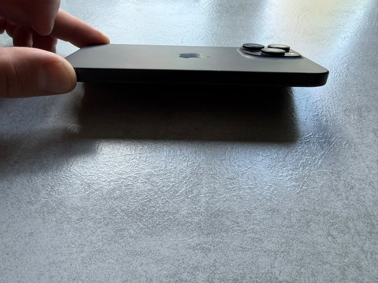 Foto 6 van Zwarte Iphone 15 Pro Max 256GB in zeer goede staat