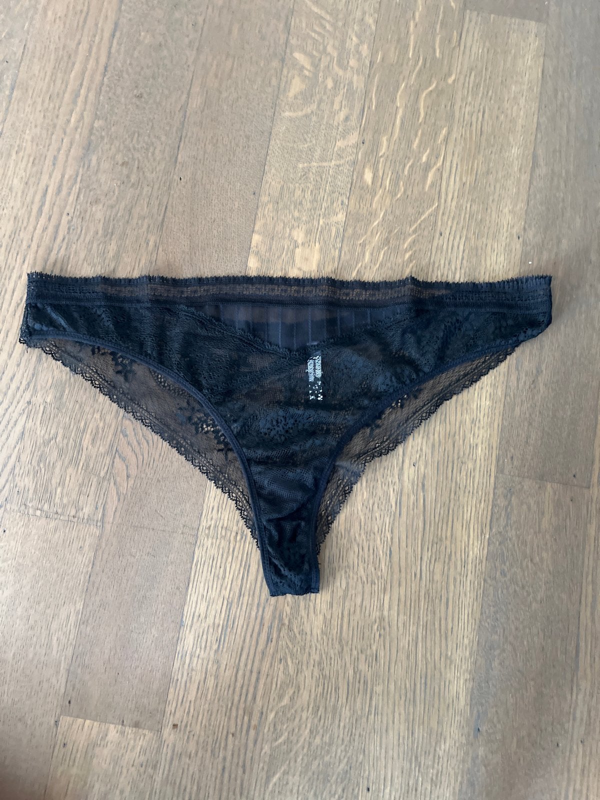 Passionata Zwarte Kanten String maat 42/L, Kleding | Dames, Ondergoed en Lingerie, Verzenden, Zwart, String