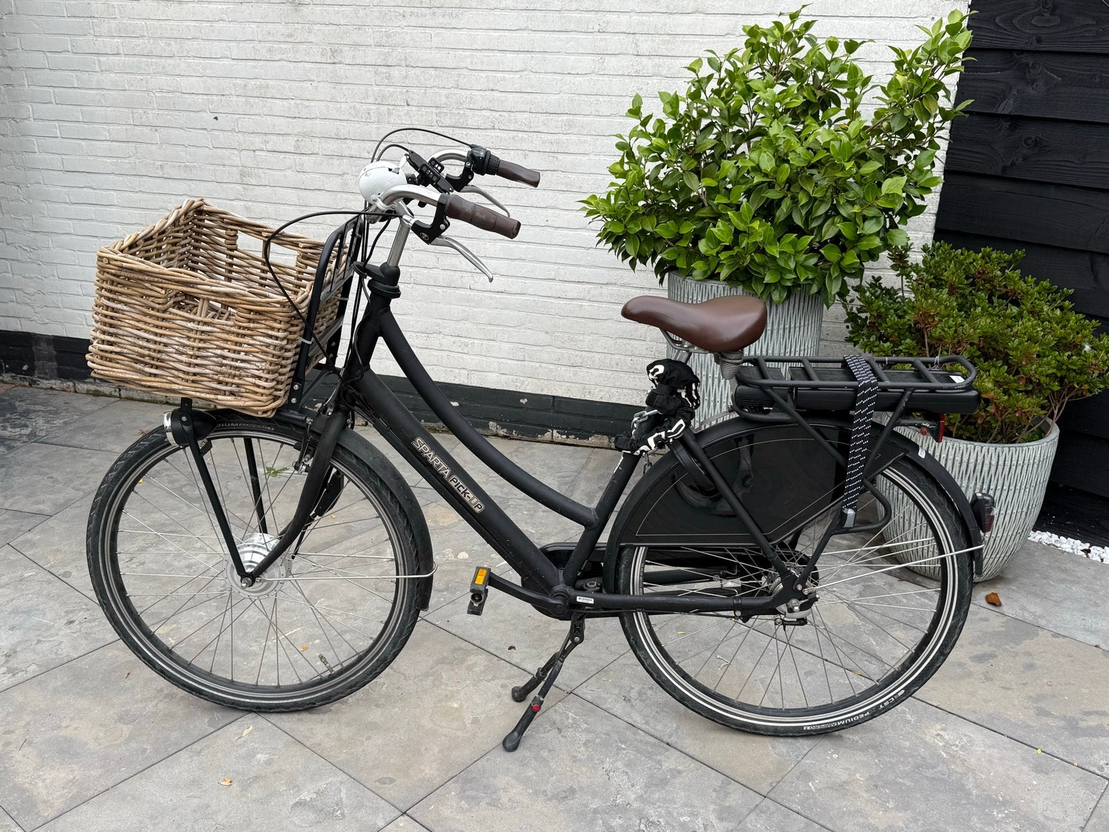 Sparta E-bike met mand - Ideaal voor stadsritten, Ophalen, Sparta, Gebruikt, 51 tot 55 cm