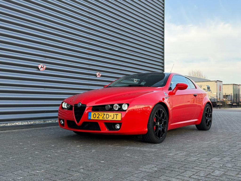 Alfa Romeo Brera 3.2 JTS V6 2008 ferarri rood, Auto's, Alfa Romeo, Zwart, 4 stoelen, Handgeschakeld, Vierwielaandrijving