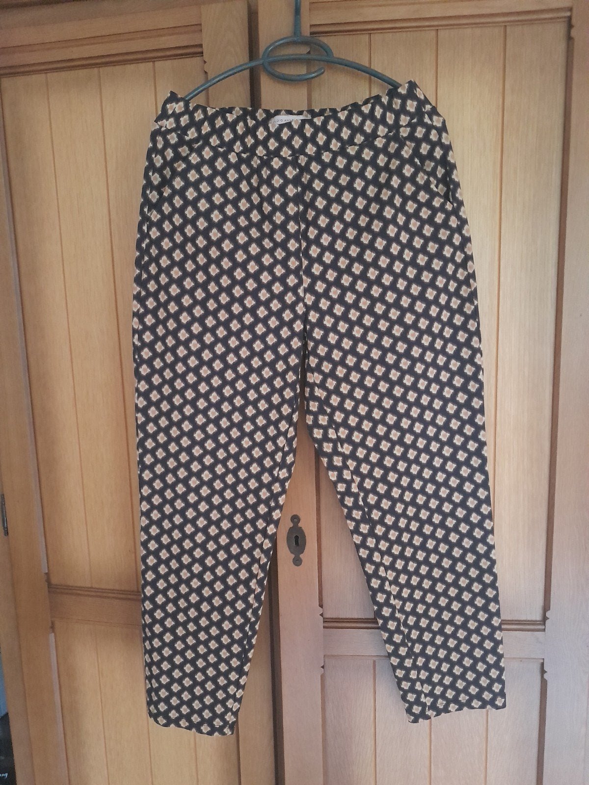Travelstof broek van Studio Anneloes Kaat valt als maat M., Studio Anneloes, Verzenden, Zo goed als nieuw, Maat 38/40 (M)