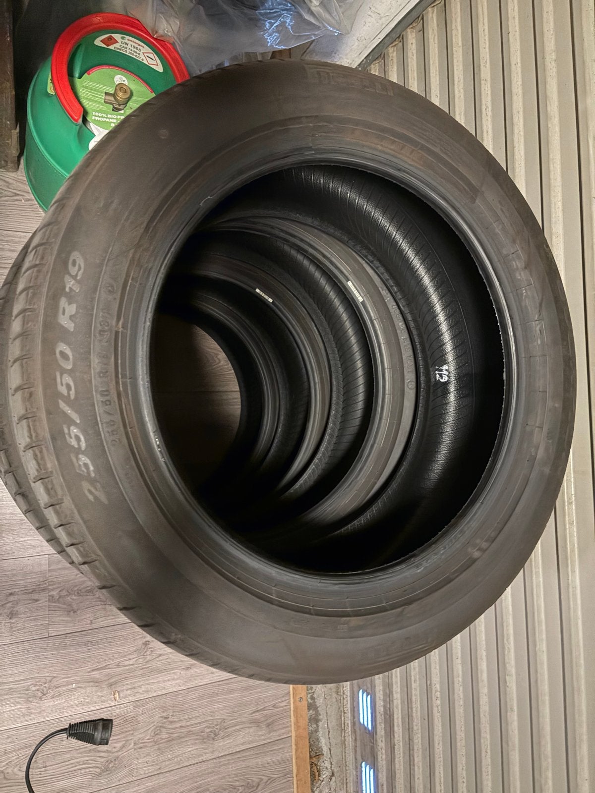 Pirelli Zomerbanden 235/55 R19 en 255/50 R19 Set van 4, Auto-onderdelen, Gebruikt, 235 mm, Band(en), Personenwagen