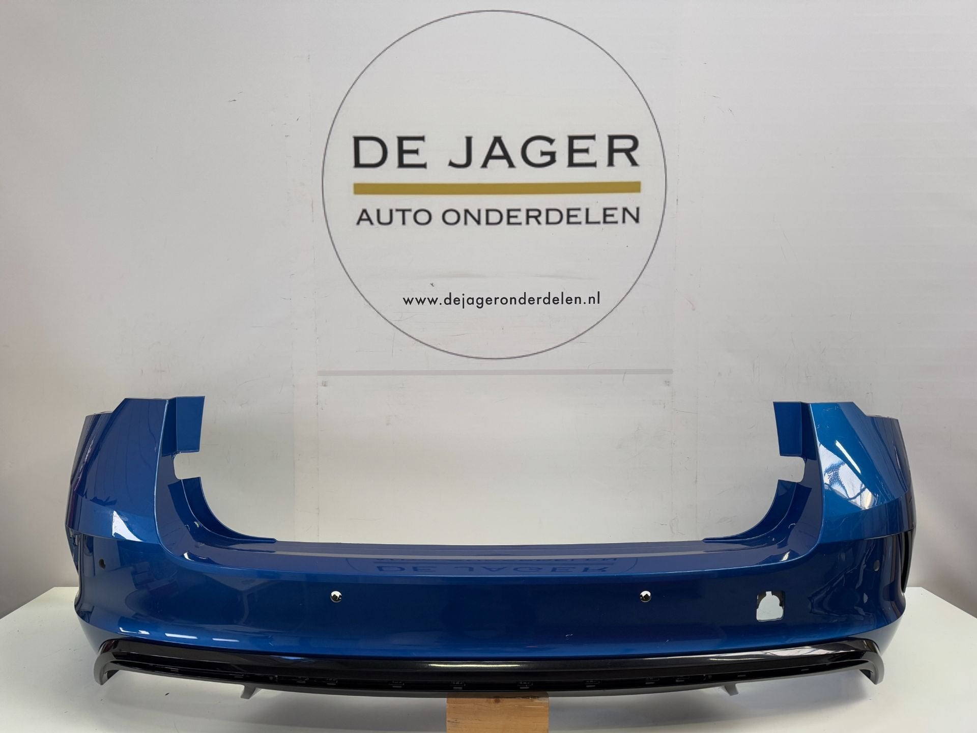 SKODA OCTAVIA IV 4 COMBI ACHTERBUMPER BUMPER 5E7807421 2019-, Bumper, Skoda Auto a.s., Gebruikt, Infoline@skoda-auto.cz