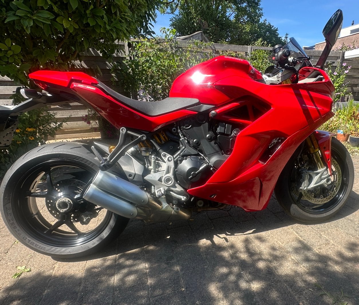 Ducati SuperSport S | 2019 13.700 km | Öhlins | Quickshifter, 2 cilinders, Gebruikt, Meer dan 35 kW, Handvatverwarming