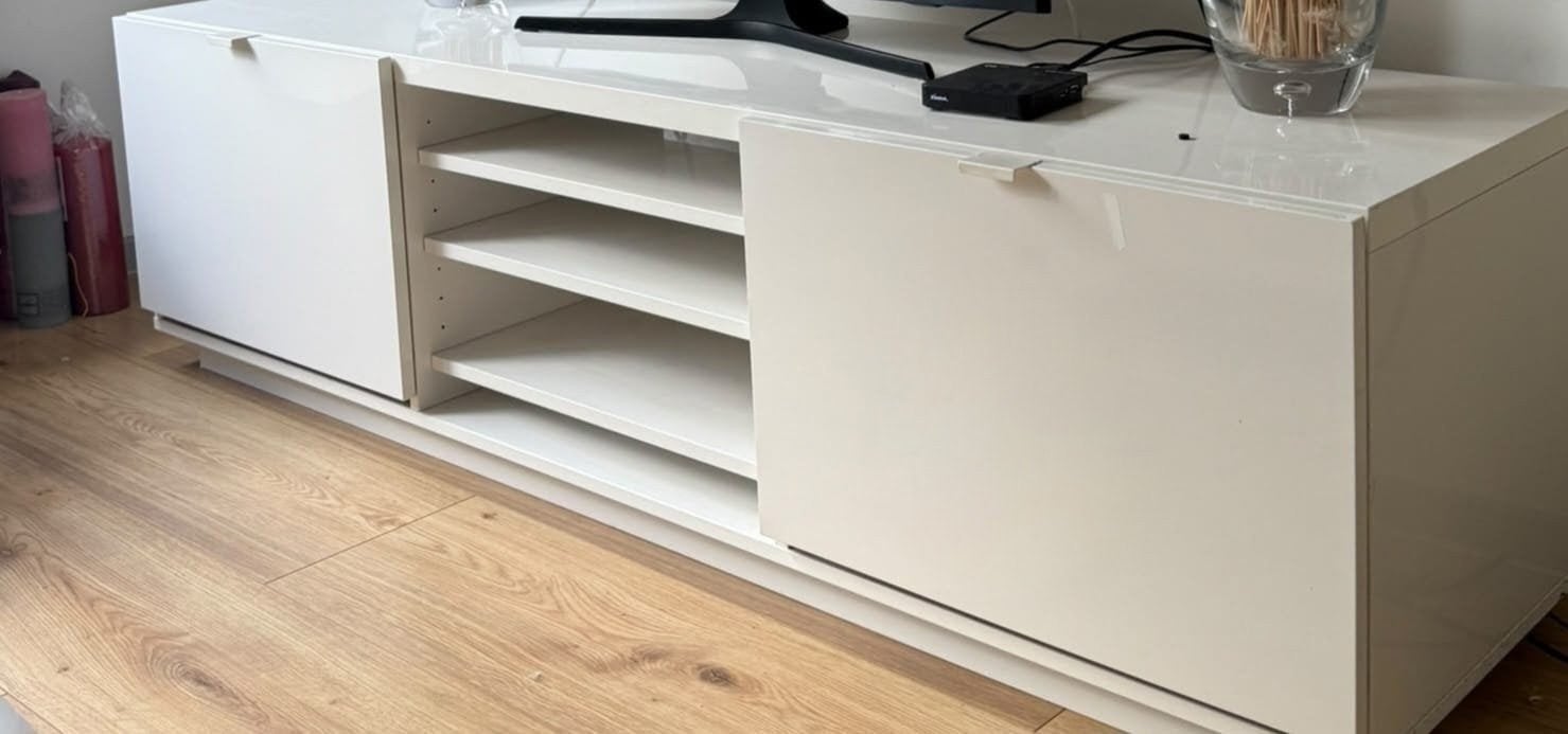 Witte TV-meubel met opbergruimte en schuifdeuren, Ophalen, Gebruikt, 100 tot 150 cm, Minder dan 100 cm