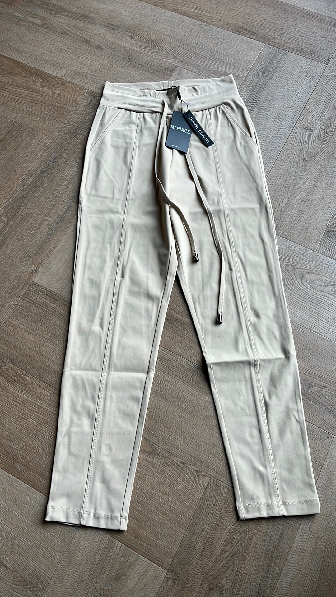 Dames broek maat XS Mi Piace, Beige, Nieuw, Ophalen of Verzenden, Maat 34 (XS) of kleiner