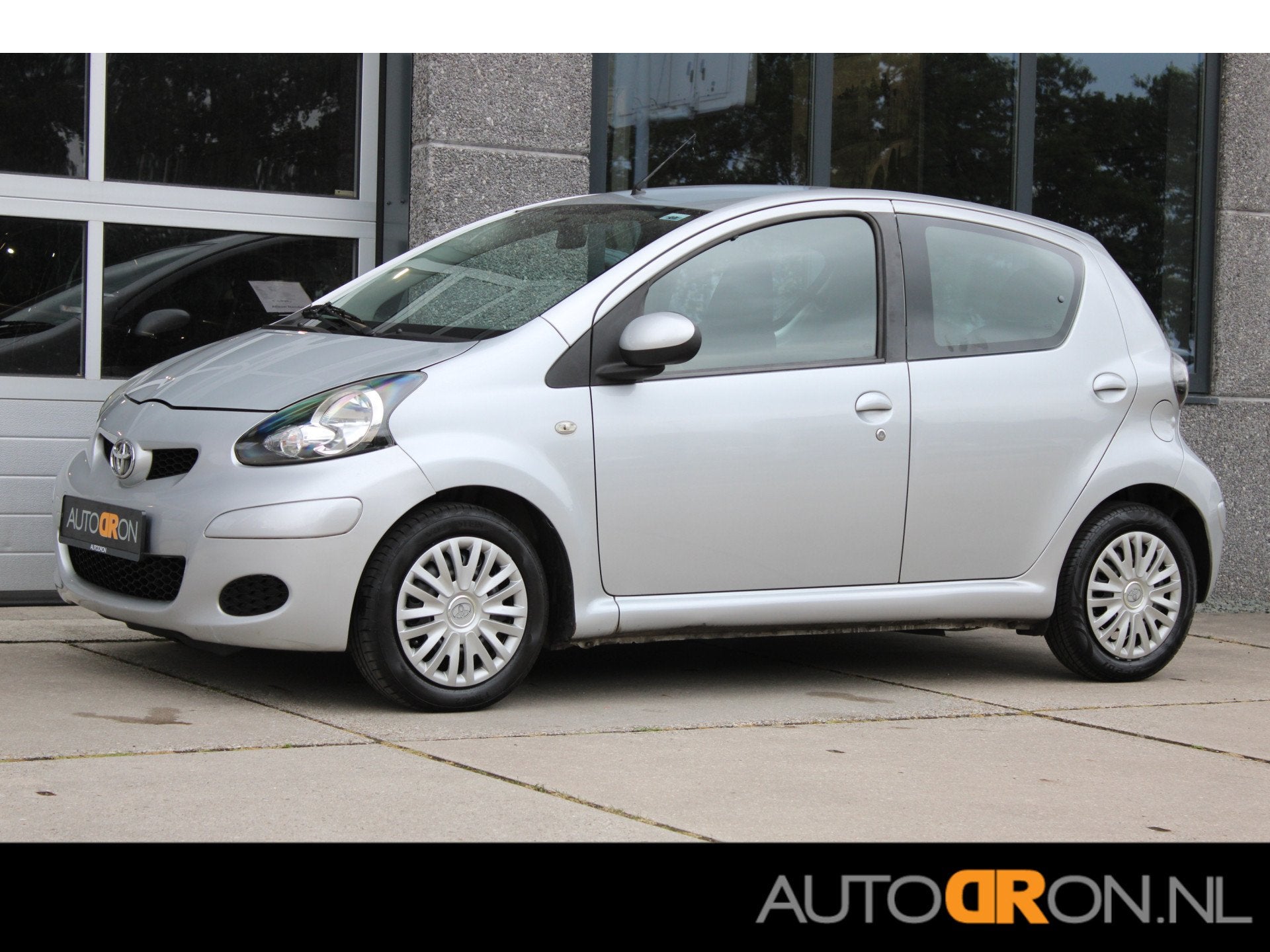 Toyota Aygo 1.0-12V Access Airco 5 Deuren (bj 2011), Auto's, Voorwielaandrijving, Euro 5, Gebruikt, Zwart
