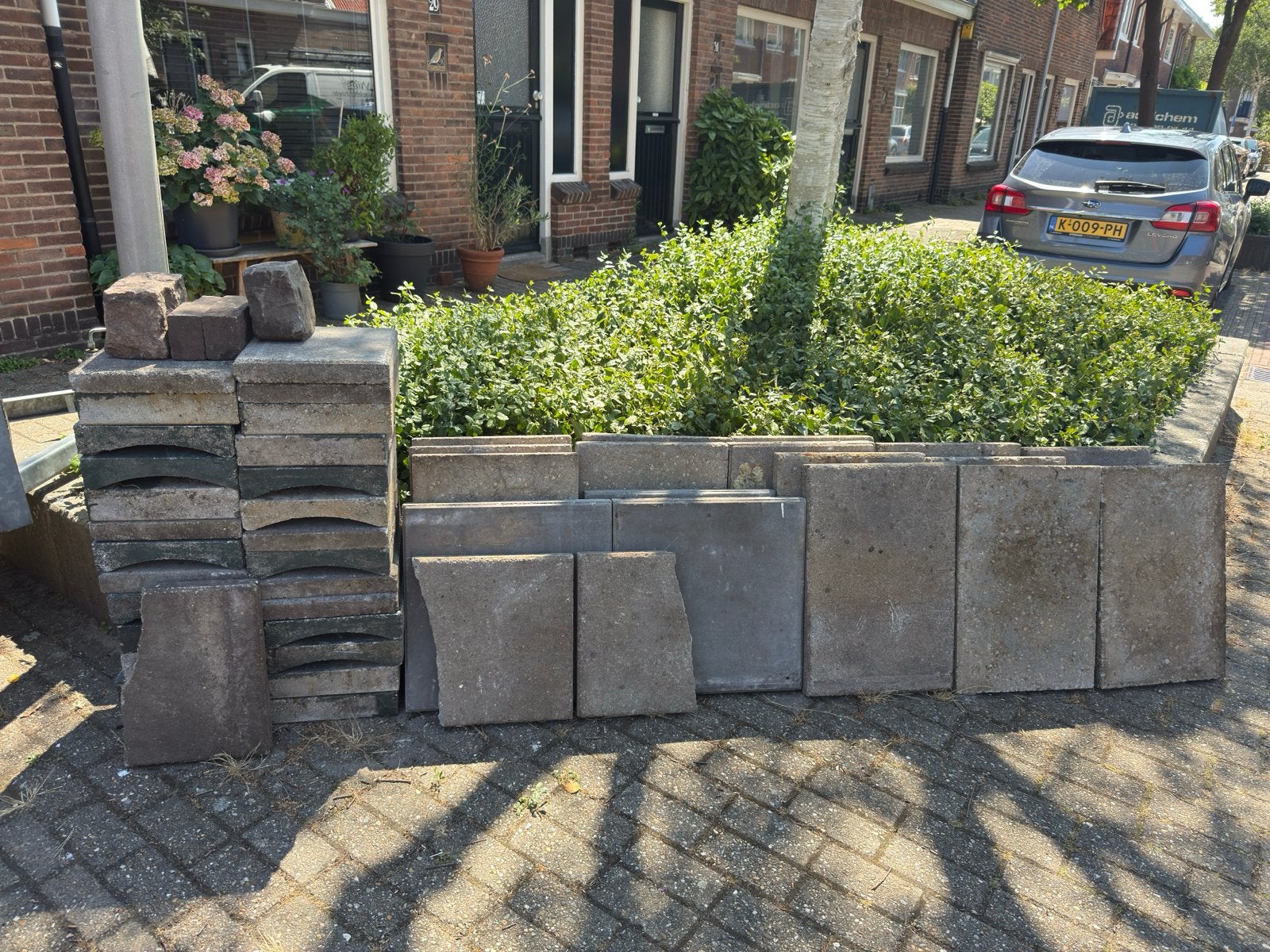 Gratis tuintegels in diverse afmetingen, Ophalen, Gebruikt, 10 m² of meer, Beton