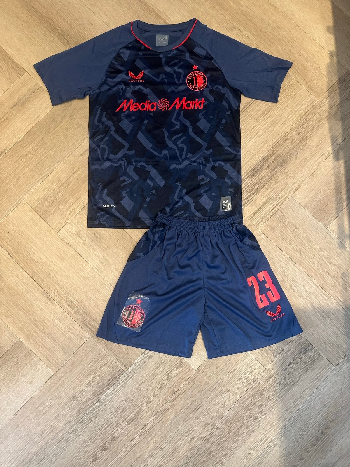 Feyenoord 26/27 uittenue (Hadj Moussa 23), Blauw, Overige maten, Ophalen of Verzenden, Zo goed als nieuw