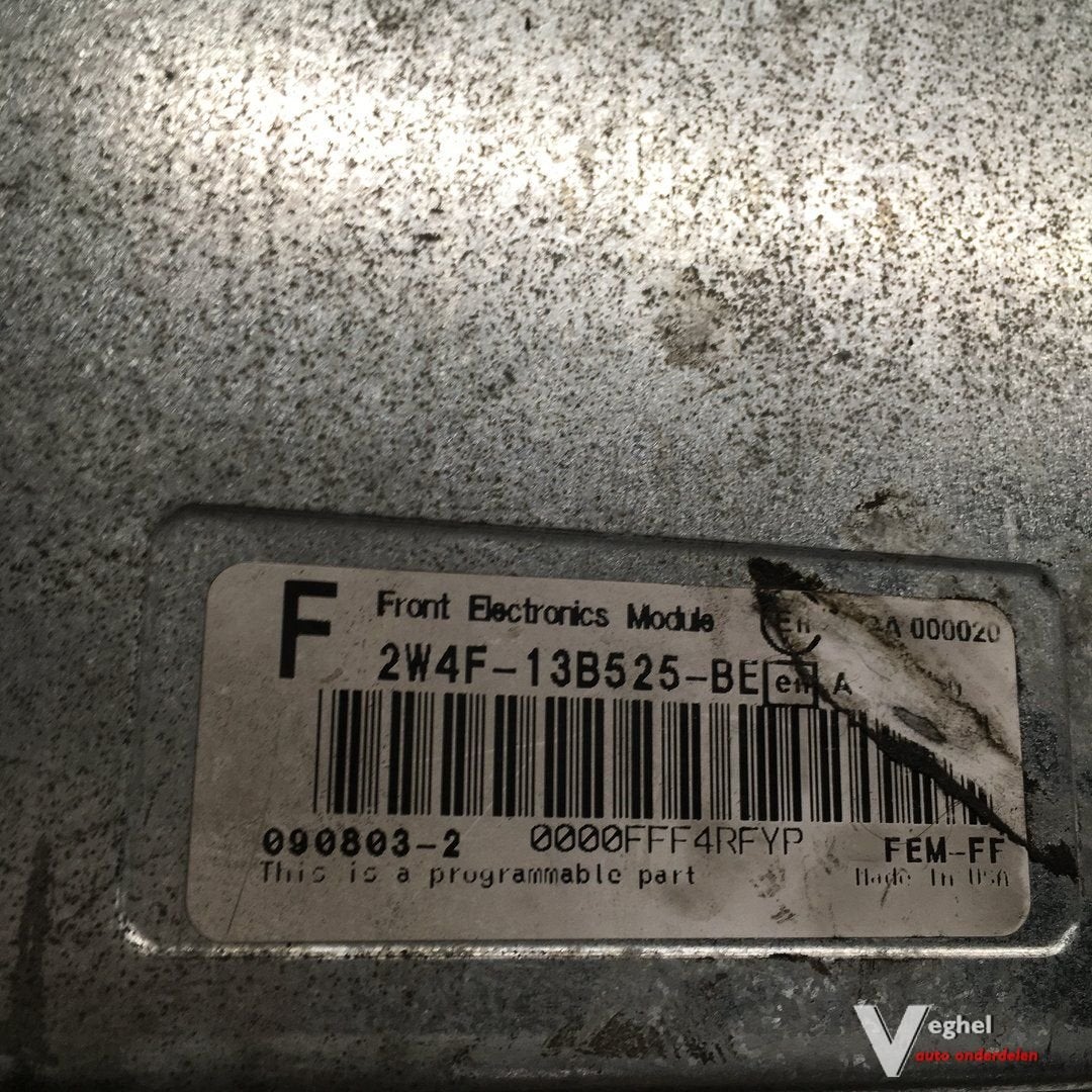 Jaguar S Type 3.0 sedan 2004 Wagennr 2500061 Front electroni, Gebruikt, -, -, Ophalen of Verzenden