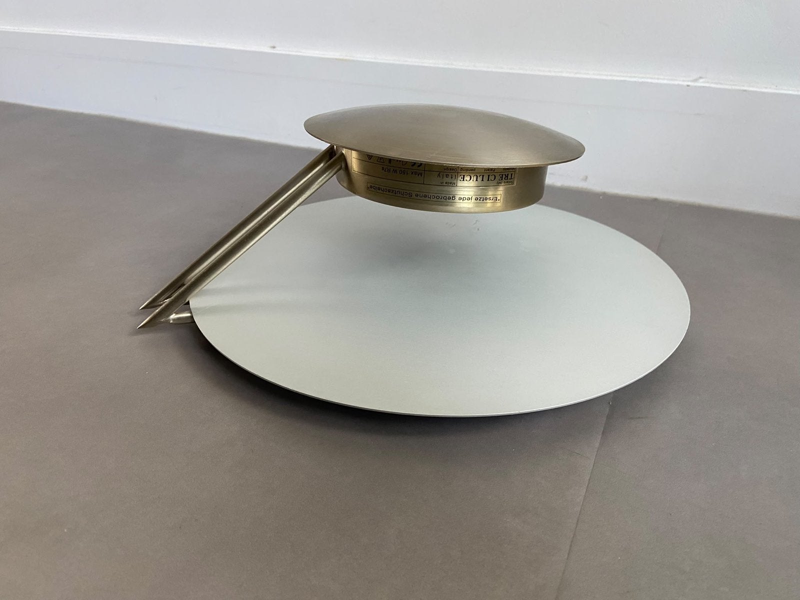 Vintage Tre Ci Luce Vega wandlamp Luciano Cesaro Fabio Amico, Ophalen of Verzenden, Gebruikt, Metaal