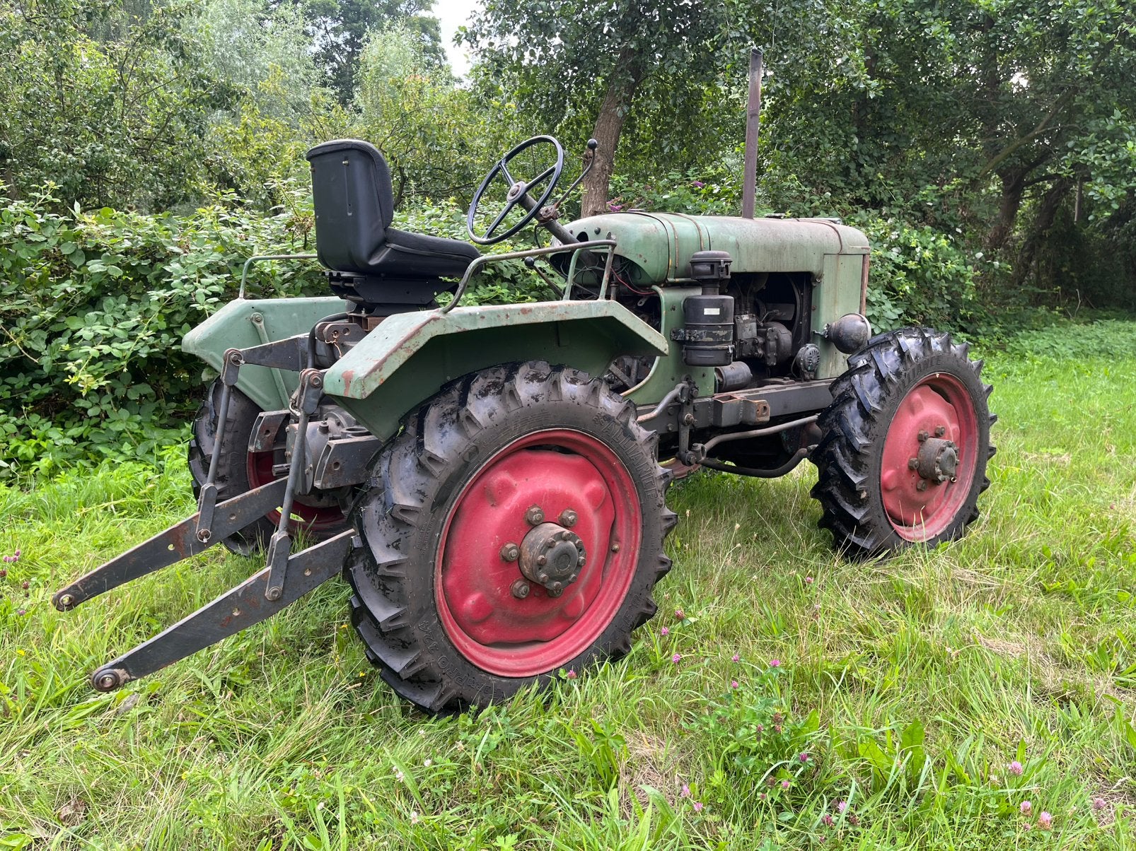Oldtimer tractor Delmonte 4x4( lanz, hanomag), Tot 2500, Oldtimer, Tot 80 Pk, Nvt