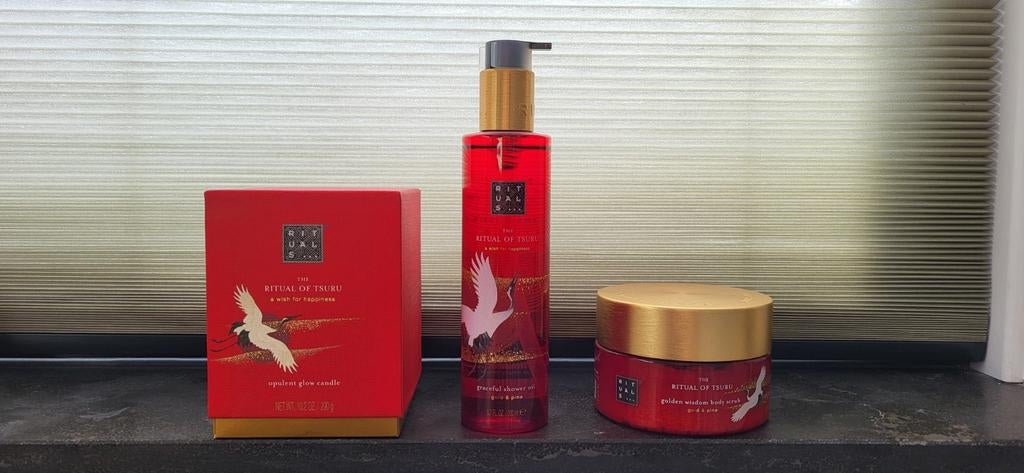 Rituals of Tsuru set: kaars, olie en scrub, Ophalen of Verzenden, Nieuw, Gehele gezicht, Verzorging
