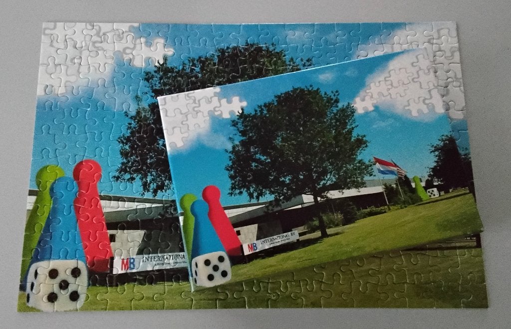 Vintage legpuzzel - puzzel - MB spellenfabriek in Ter Apel, Ophalen of Verzenden, Minder dan 500 stukjes, Gebruikt, Legpuzzel