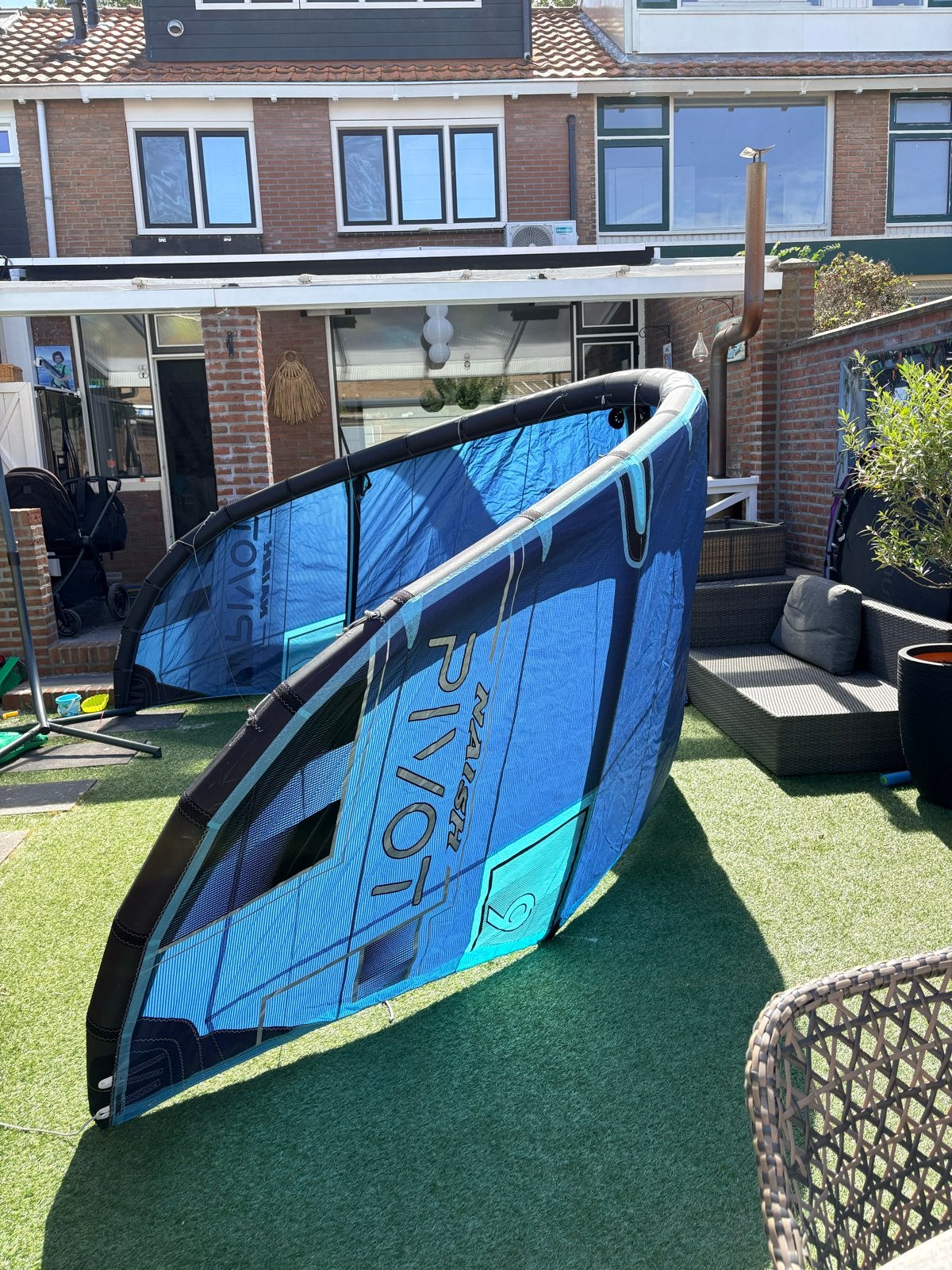 Nette Naish Pivot 9m Kitesurf Kite met Bar, Watersport en Boten, Kitesurfen, Twintip, 9 m², Bar, Ophalen of Verzenden