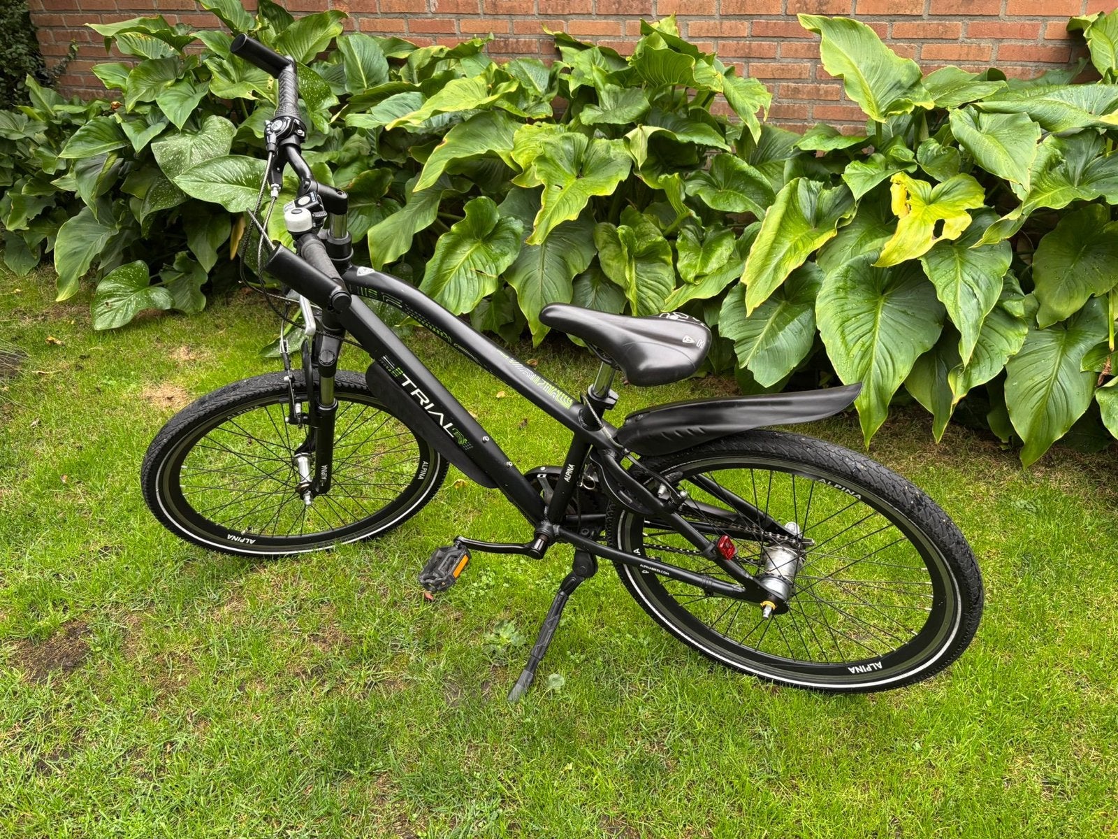 Super nette jongensfiets 24 inch Alpina Trial - Zwart, Terugtraprem, Versnellingen, Ophalen of Verzenden, Gebruikt