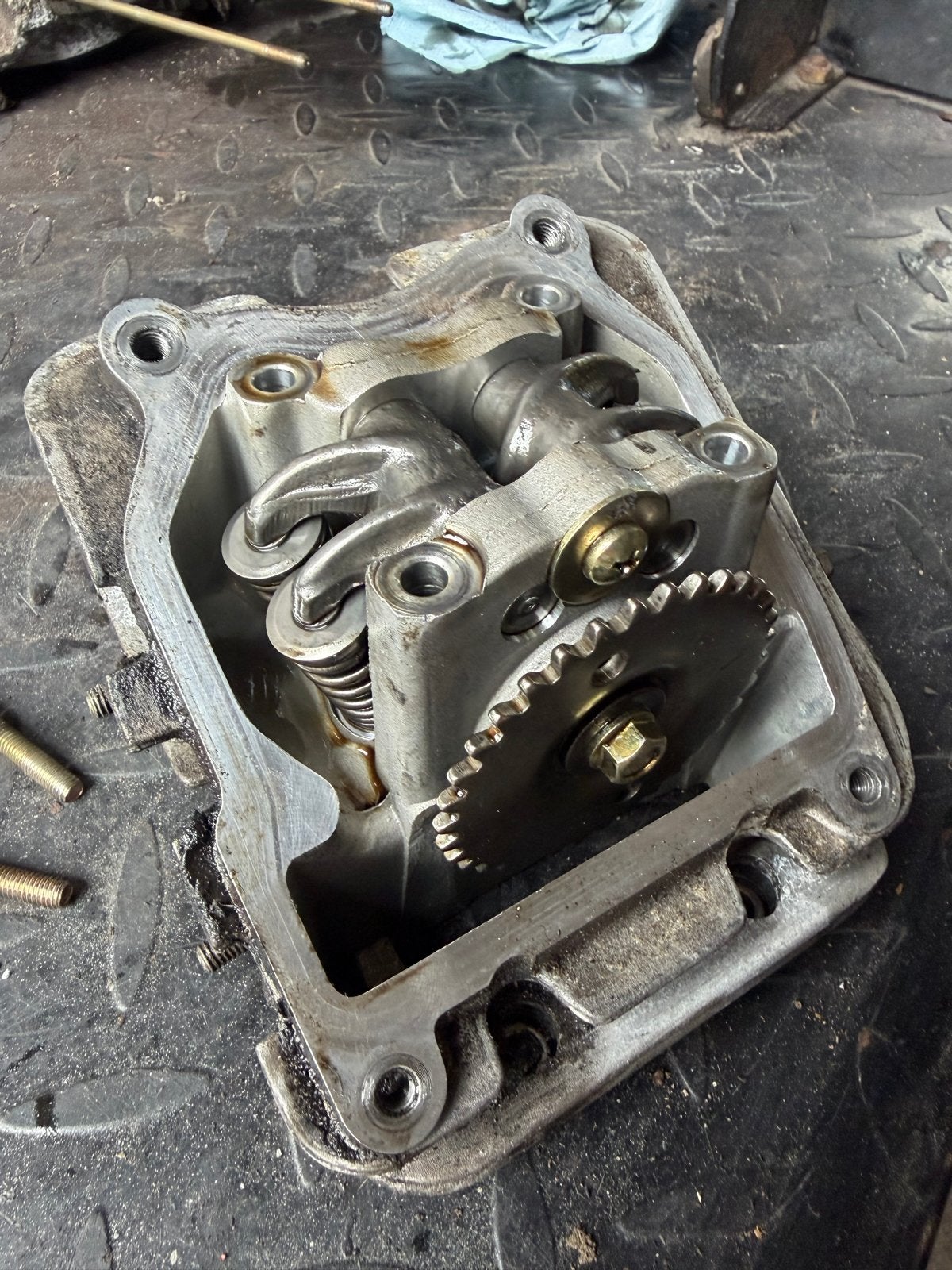 Piaggio Vespa cilinderkop 4T 4V | Kleppen inslijpen, Ophalen of Verzenden, Gebruikt, Overige typen