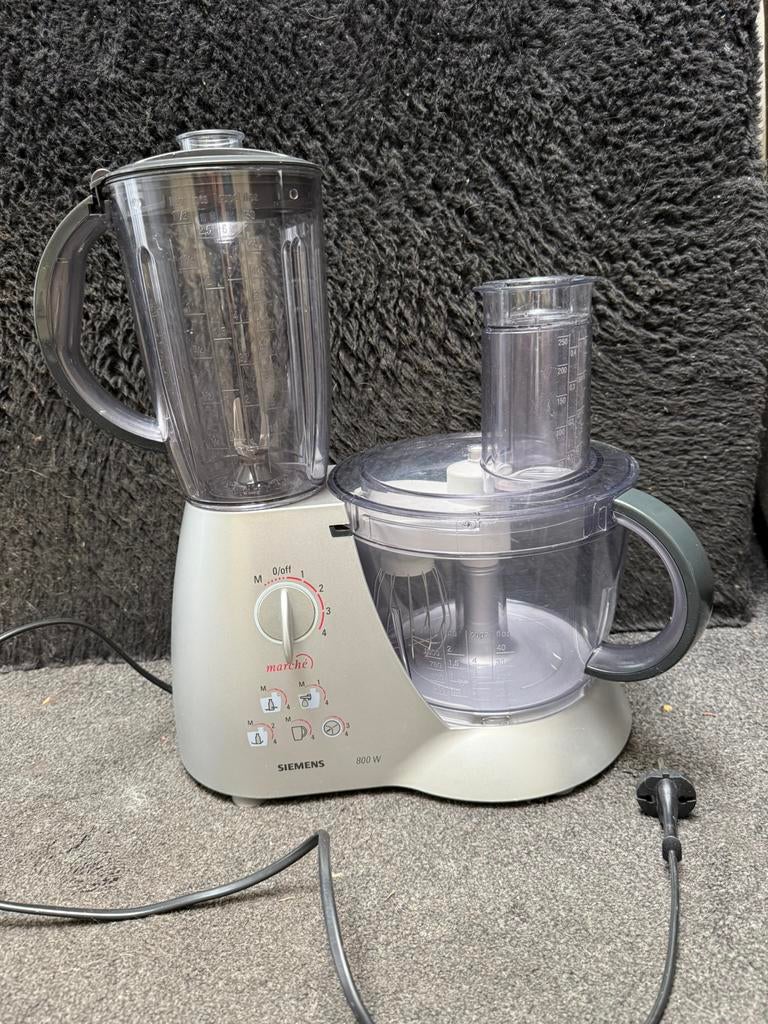 Siemens foodprocessor, Witgoed en Apparatuur, Keukenmixers, Zo goed als nieuw, 3 snelheden of meer, Ophalen