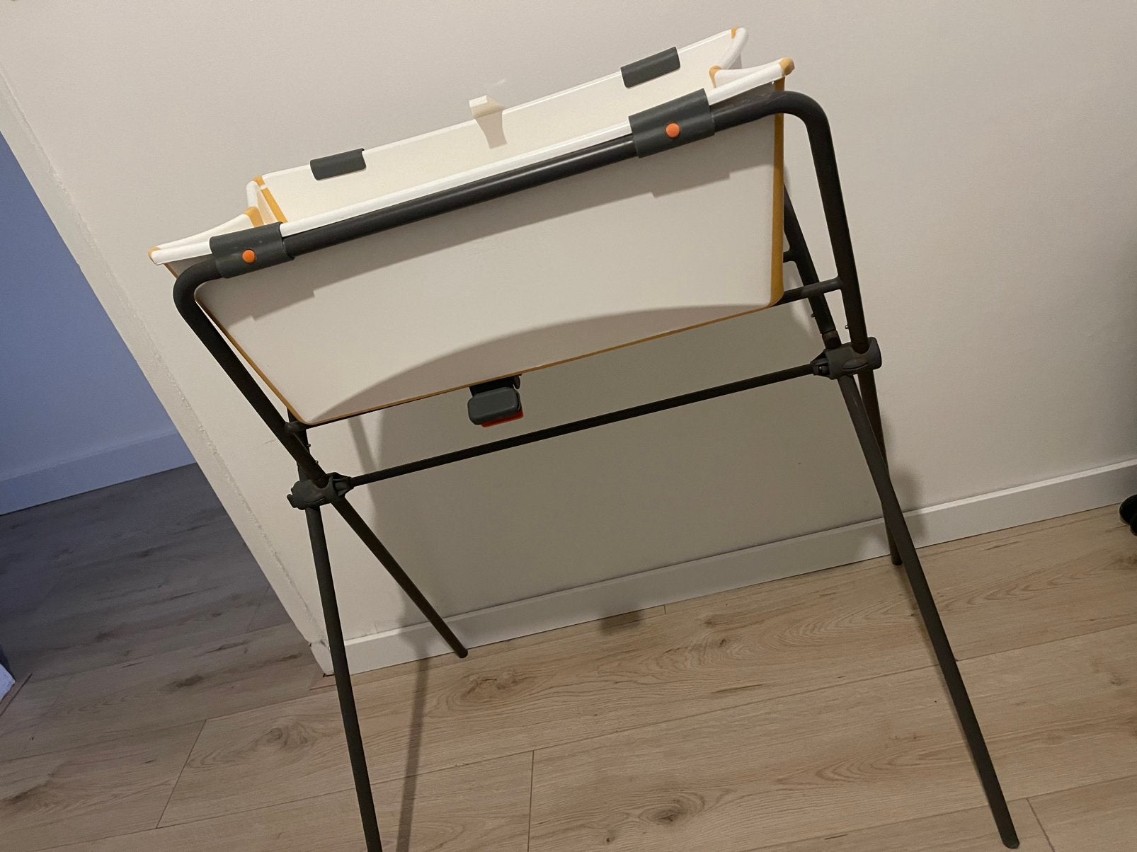 Stokke inklapbaar baby badje, Kinderen en Baby's, Badjes en Verzorging, Ophalen of Verzenden, Zo goed als nieuw, Badje
