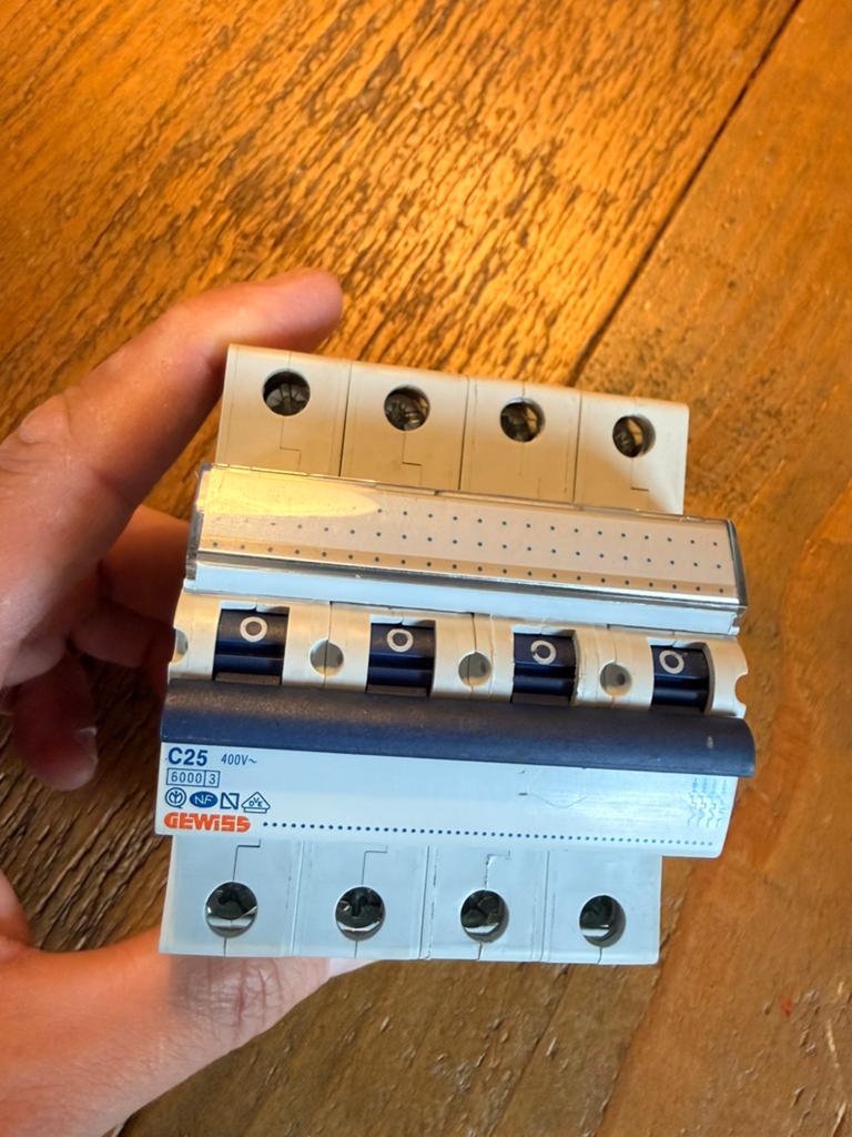 Krachtstroomautomaat C25, Ophalen of Verzenden, Overige typen