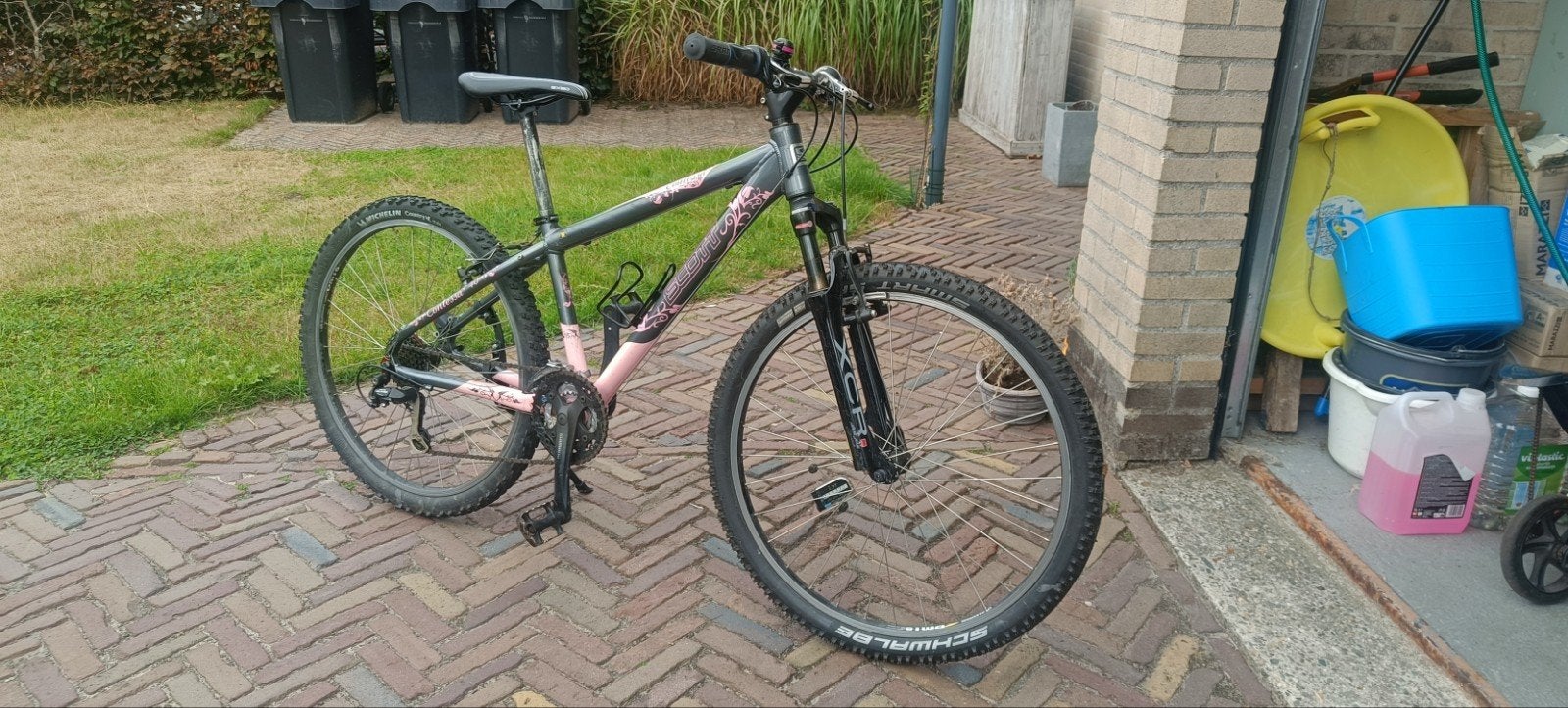 Scott Contessa 40, 26 inch wielmaat, Mountainbike, Gebruikt, Velgrem, Dames, Ophalen