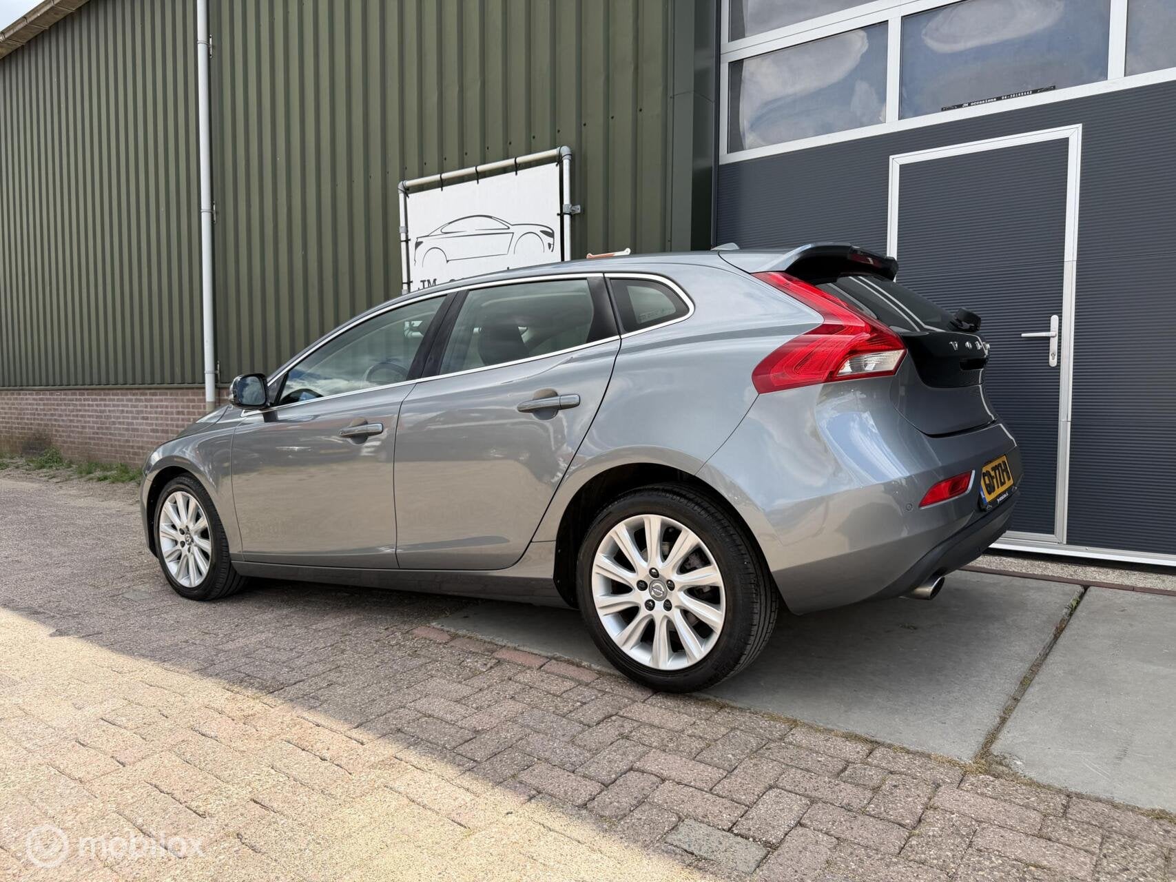 Volvo V40 2.0 T5 Momentum|Clima|Cruise|Xenon|PDC|PDC|245 PK|, Gebruikt, Euro 6, 4 cilinders, Hatchback