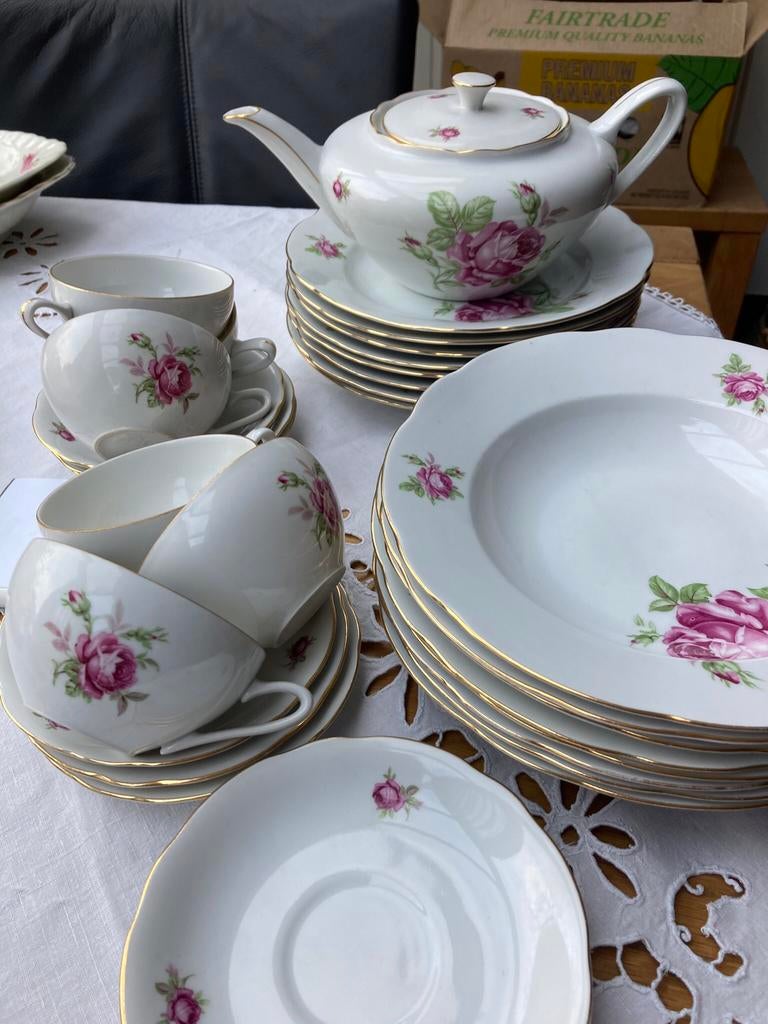 Te Huur, Eetservies, theeservies, koffieservies, Ophalen
