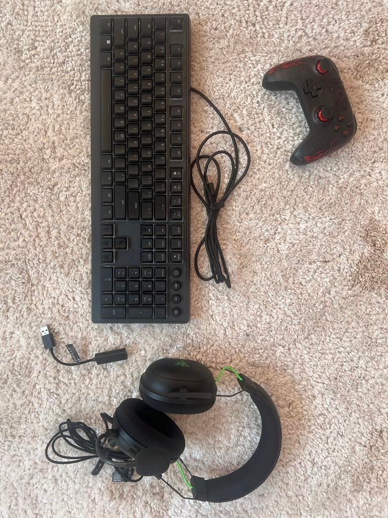 Razer Gaming Toetsenbord, Headset en Controller Set, Spelcomputers en Games, Ophalen of Verzenden, Zo goed als nieuw