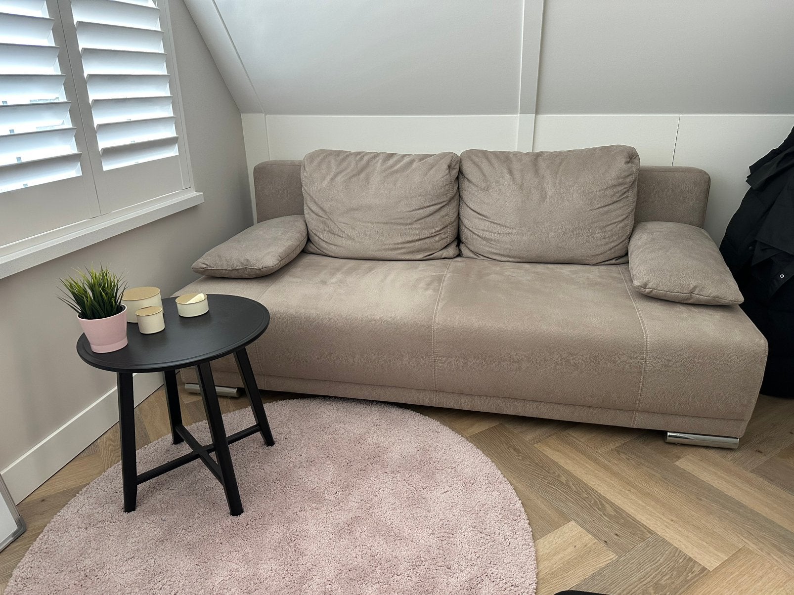 2 persoons slaapbank, Ophalen, Beige, Tweepersoons, Zo goed als nieuw