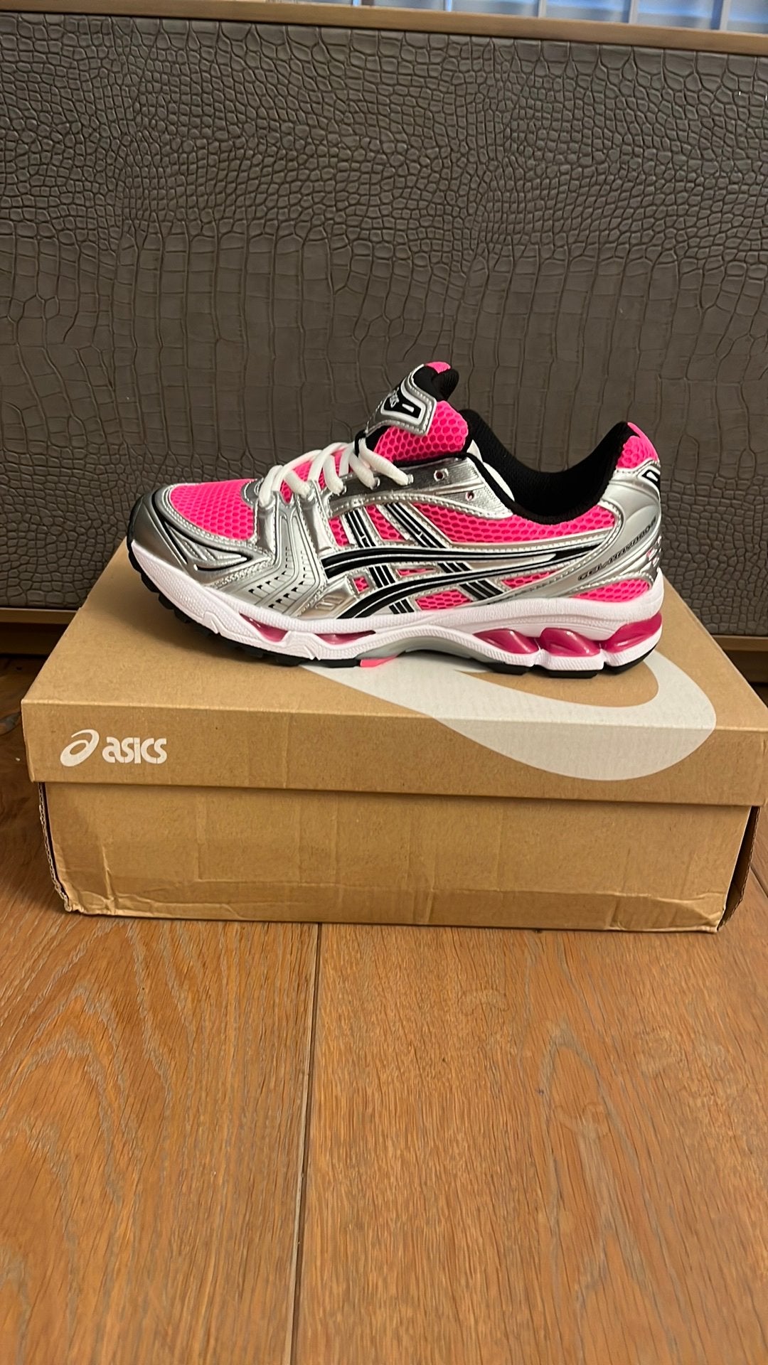 Asics gel kayano, Sport en Fitness, Loopsport en Atletiek, Ophalen of Verzenden, Zo goed als nieuw, Hardloopschoenen, Asics