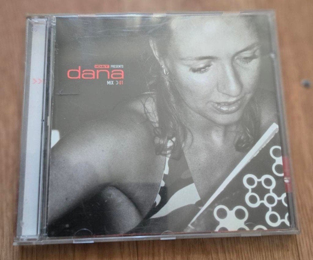 ID&T Presents Dana, Ophalen of Verzenden