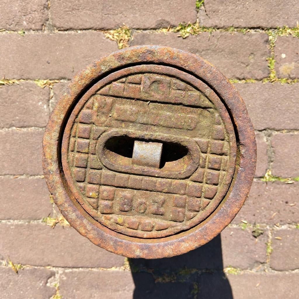 Gietijzeren Straatpot (putje, putdeksel), Ophalen, Gebruikt