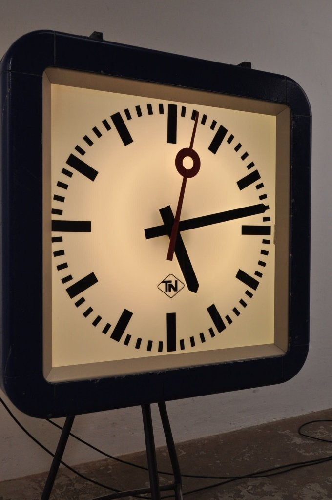 Dubbelzijdige NS stationsklok XL klok Telenorma, Ophalen of Verzenden, Gebruikt, Dubbelzijdig, Wandklok