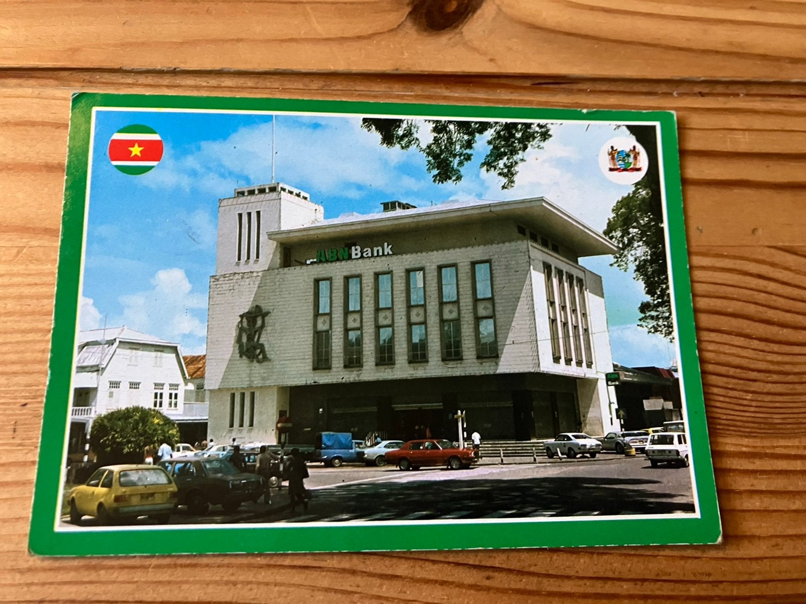 Ansichtkaart Suriname, ABN bankgebouw, Ophalen of Verzenden