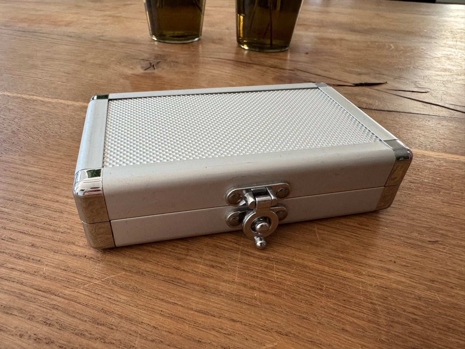 Nintendo DS opbergcase van metaal, Nintendo, Ophalen of Verzenden, Zo goed als nieuw, Hoesje