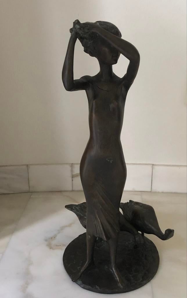 Bronzen beeld: Meisje met twee ganzen, Antiek en Kunst, Kunst | Beelden en Houtsnijwerken, Ophalen of Verzenden