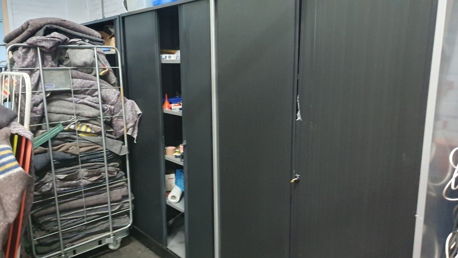 Ahrend hoge roldeurkasten 3x H195xB120xD45, Huis en Inrichting, Ophalen, Gebruikt, 100 tot 150 cm, Meerdere deuren