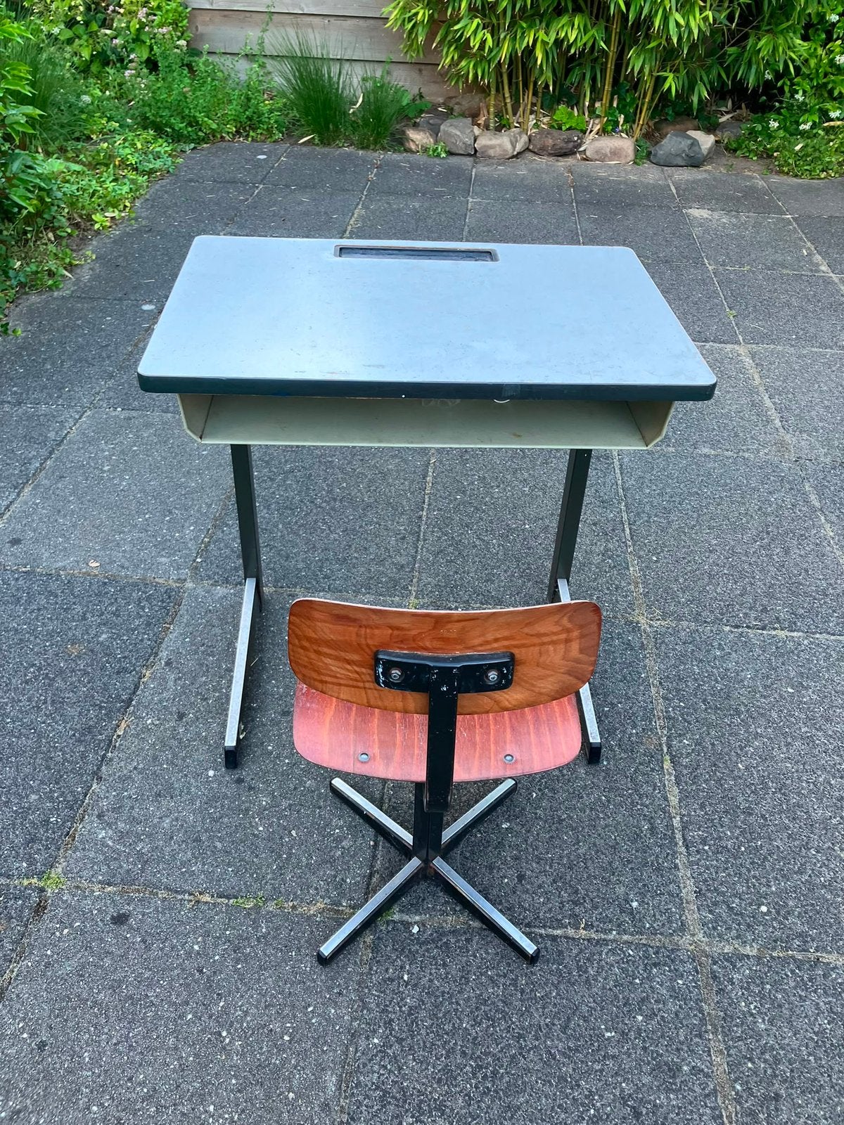 Nostalgische schoollessenaar en stoeltje., Kinderen en Baby's, Kinderkamer | Tafels en Stoelen, Ophalen, Gebruikt, Tafel(s) en Stoel(en)