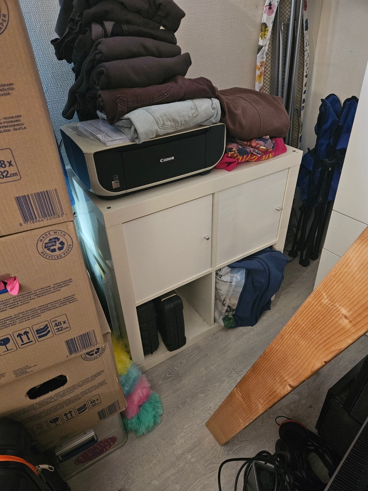 Ikea Kallax kast met 2 deurtjes, Ophalen of Verzenden, Gebruikt