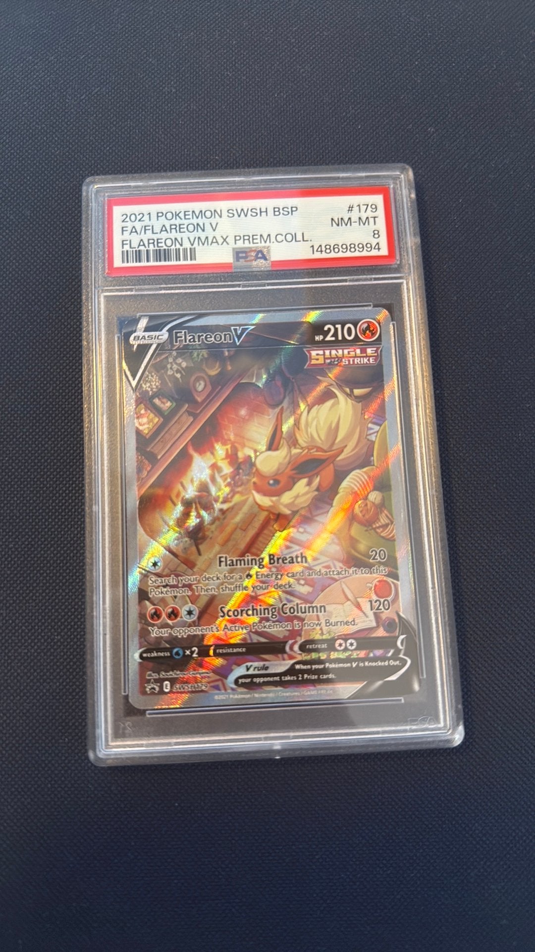 Flareon v psa 8, Hobby en Vrije tijd, Verzamelkaartspellen | Pokémon, Ophalen of Verzenden, Zo goed als nieuw