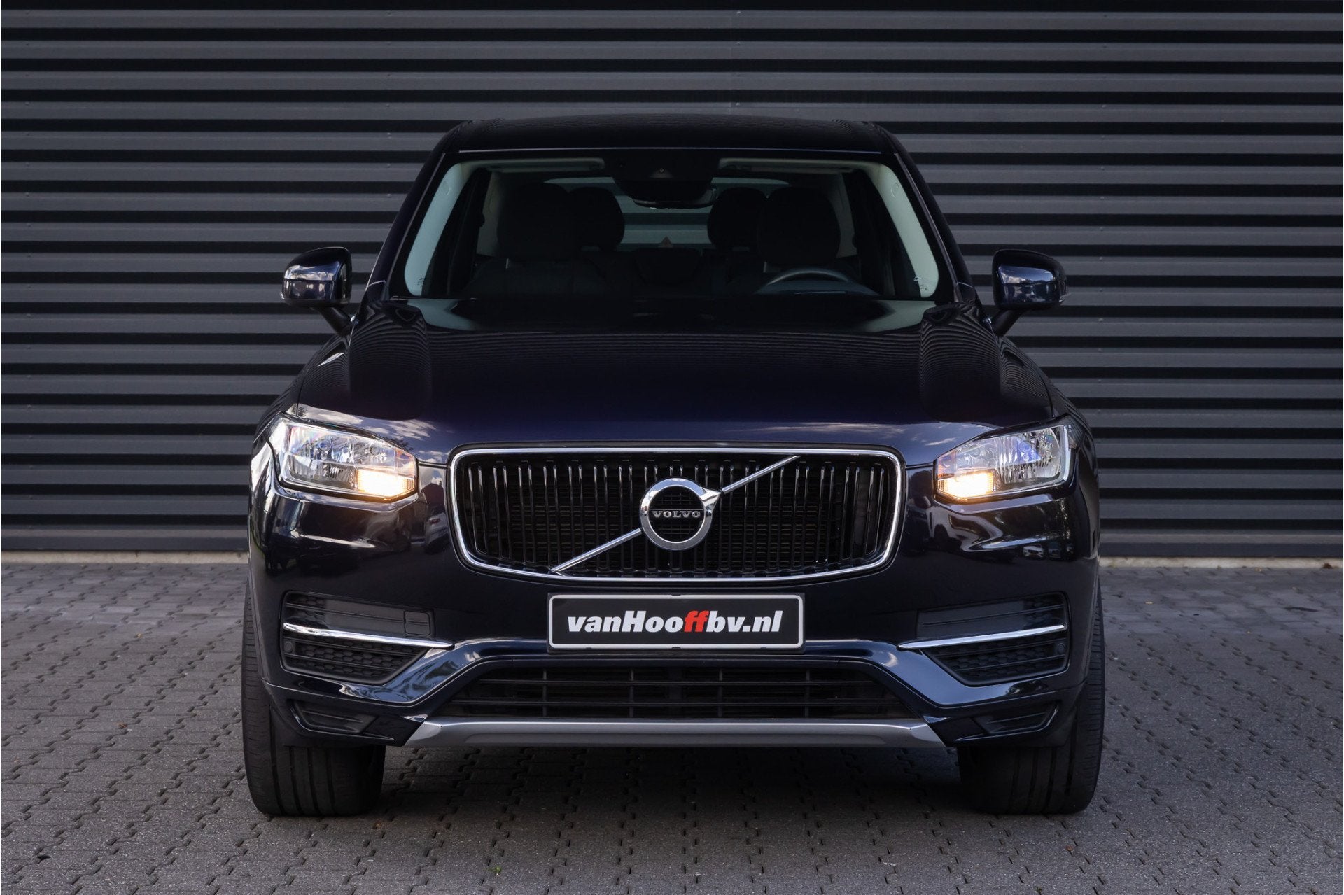 Volvo XC90 2.0 D5 AWD Momentum 20 "LM 7 zitter Dealer onderh, Auto's, Volvo, Stof, Gebruikt, 4 cilinders, 1969 cc
