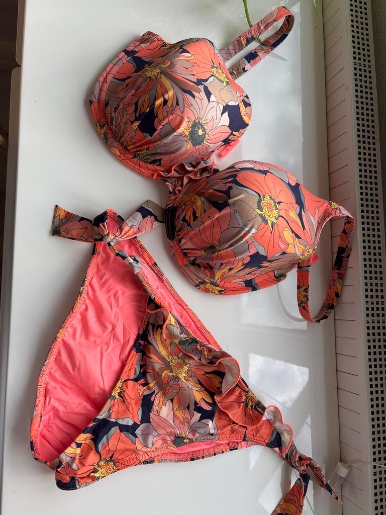Prima Donna bikini 70 f broekje 40 bloemenprint, Kleding | Dames, Badmode en Zwemkleding, Ophalen of Verzenden, Gedragen, Roze
