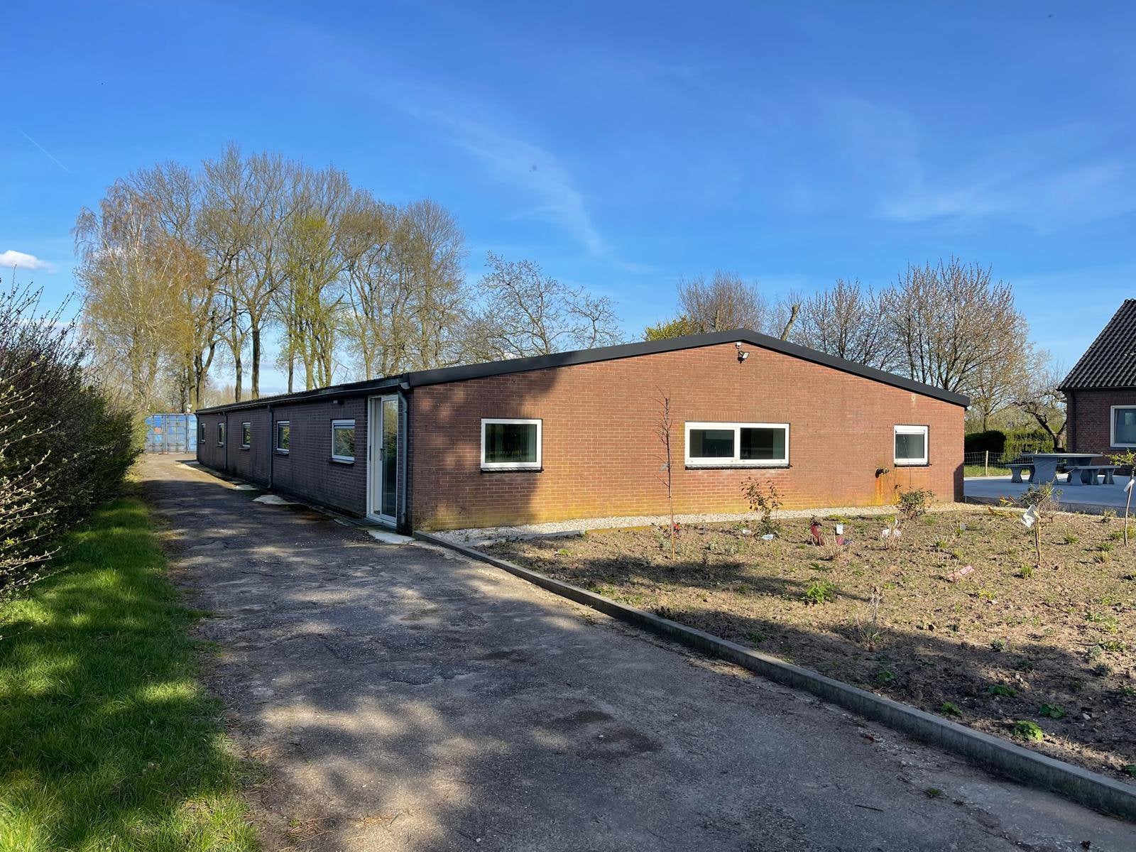 Te huur: gedeelte van een loods in Doornenburg, 207 m², Huur, Bedrijfsruimte