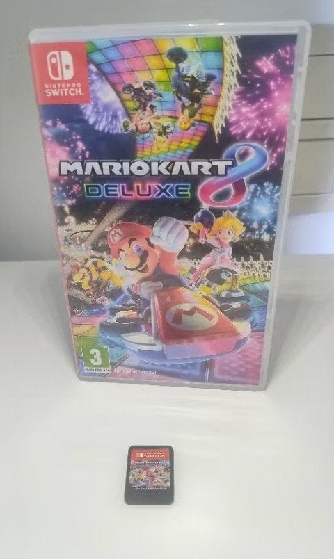 Mario Kart 8 Deluxe - Nintendo Switch, Racen en Vliegen, Ophalen of Verzenden, Zo goed als nieuw, 3 spelers of meer