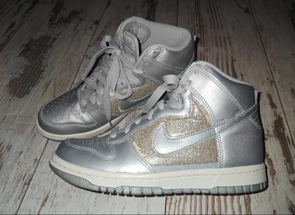Nike Dunk high metallic/zilver mt 37, Overige kleuren, Sportschoenen, Nike, Ophalen of Verzenden