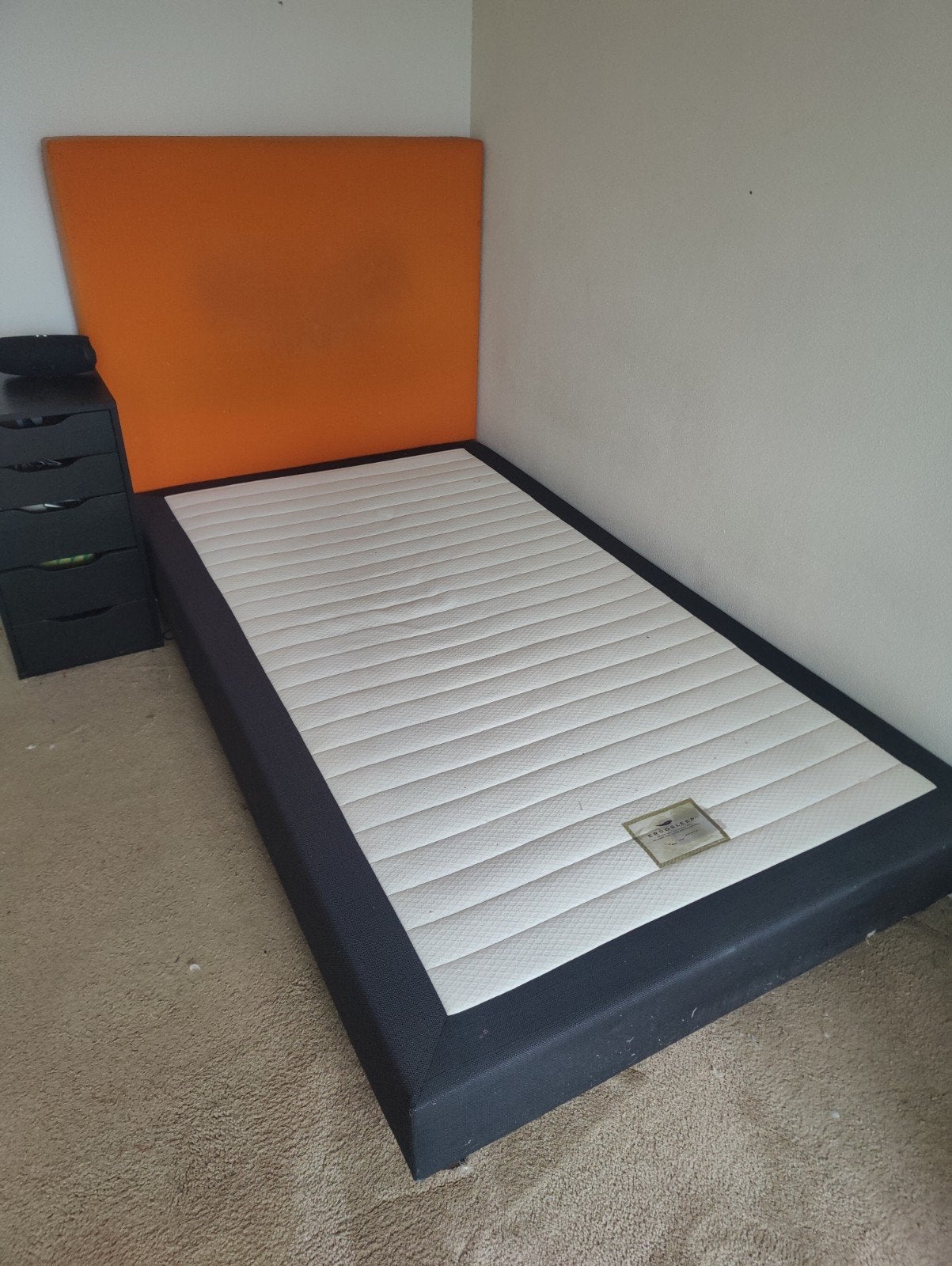 Boxspring met Swiss Sense matras 120x200 cm, Huis en Inrichting, Ophalen, Gebruikt, Zwart, Twijfelaar