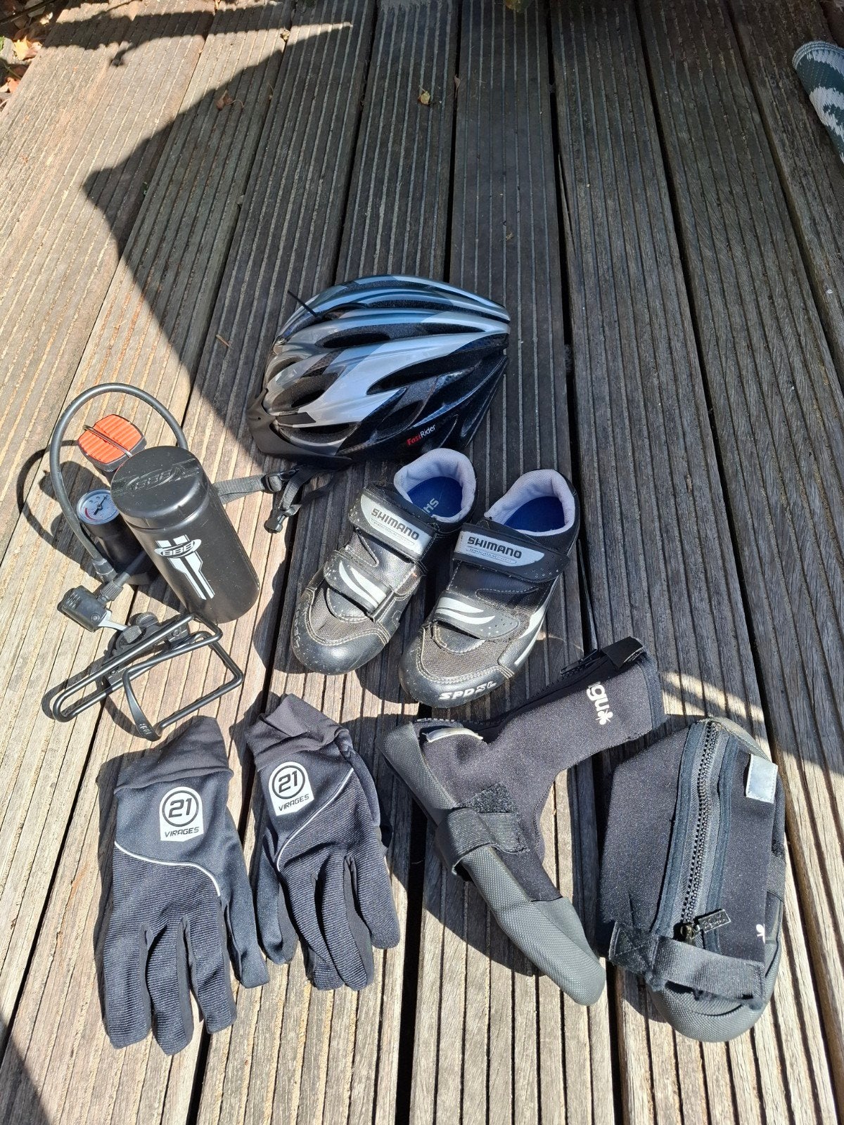 Fietsaccessoires set: schoenen, handschoenen, helm en meer, Ophalen, Gebruikt, Heren, Schoenen