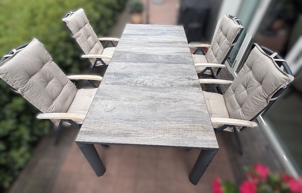 Tuinset eettafel +  4 stoelen incl. kussens, Ophalen, 200 cm of meer, 50 tot 100 cm, Zo goed als nieuw