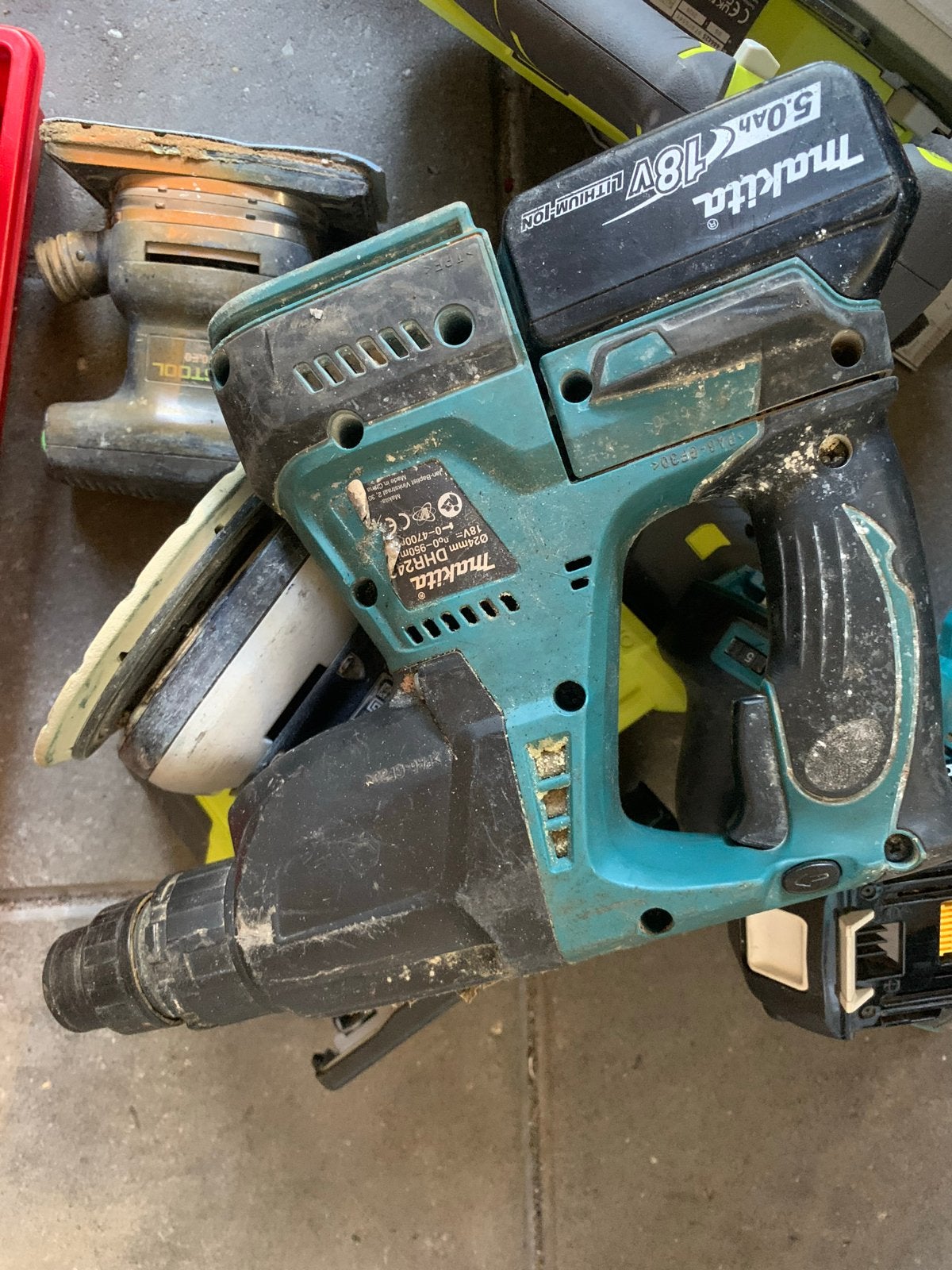 Makita Accuboormachine 18V met 2 accu's