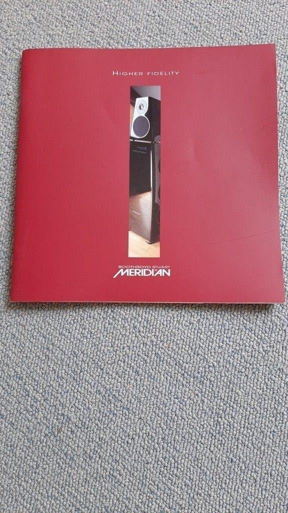 Vintage luxe Meridian catalogus in Nieuwstaat (jaar 2002), Audio, Tv en Foto, Stereo-sets, Overige merken, Tuner of Radio, Nieuw